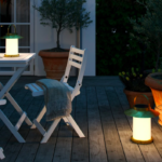 Jak oświetlić ogród? Jak wybrać najlepsze latarnie, kinkiety i lampy solarne – poradnik